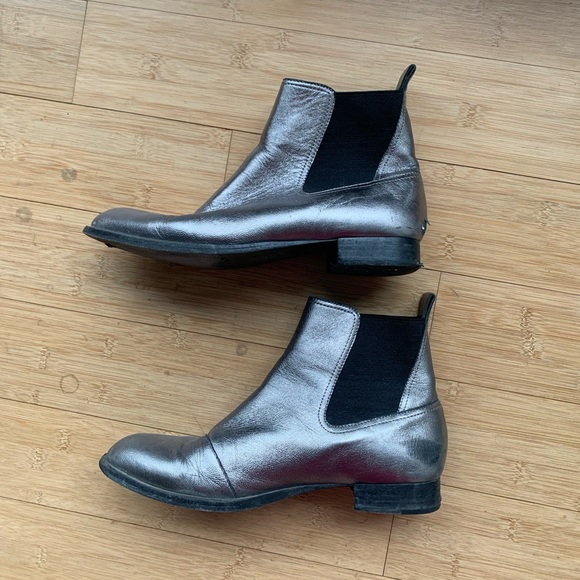 Rag & Bone Metallic Silver Ankle Boots SZ 10 FLAWED - Picture 4 of 9